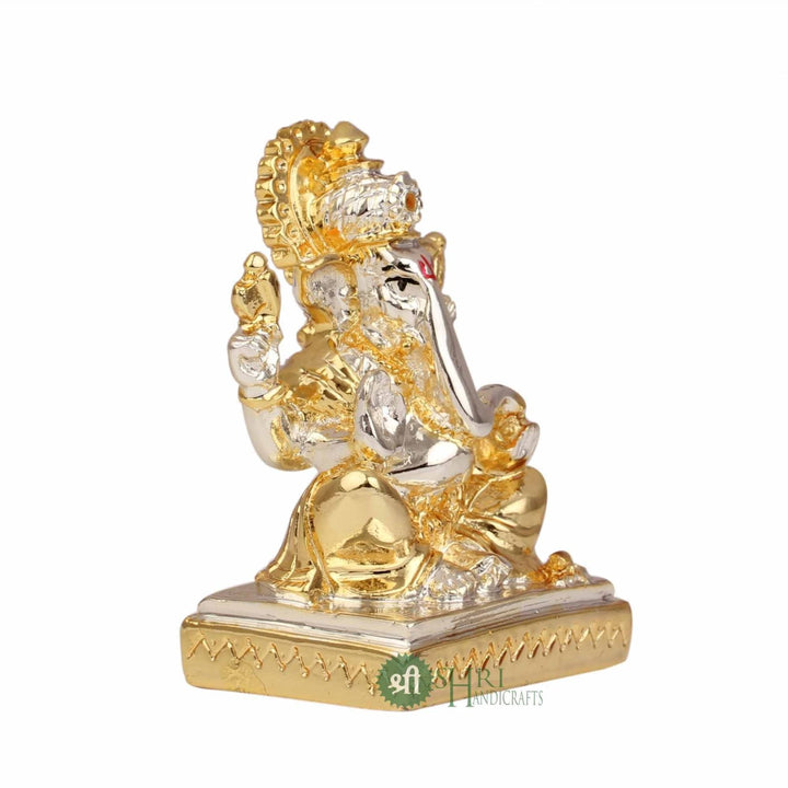 2.5" GANESH SITTING ON BASE