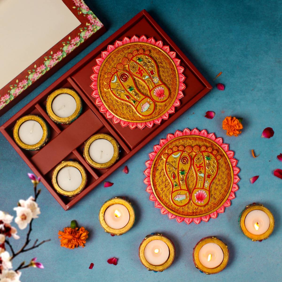 6" LAXMI CHARAN WITH 4 WOOD TEA LIGHT HOLDERS IN PREMIUM GIFT BOX