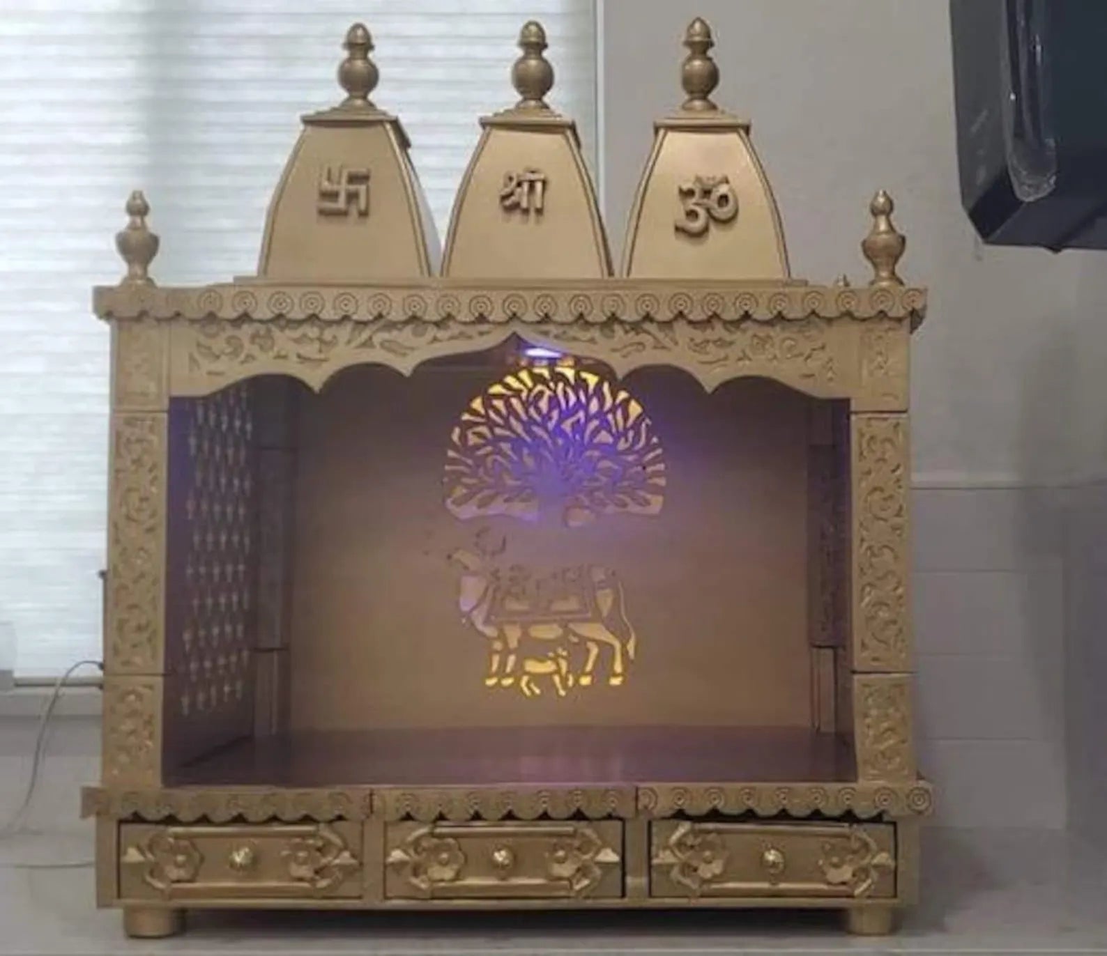 Handmade Teakwood Mandir: Customizable Wooden Home Temple