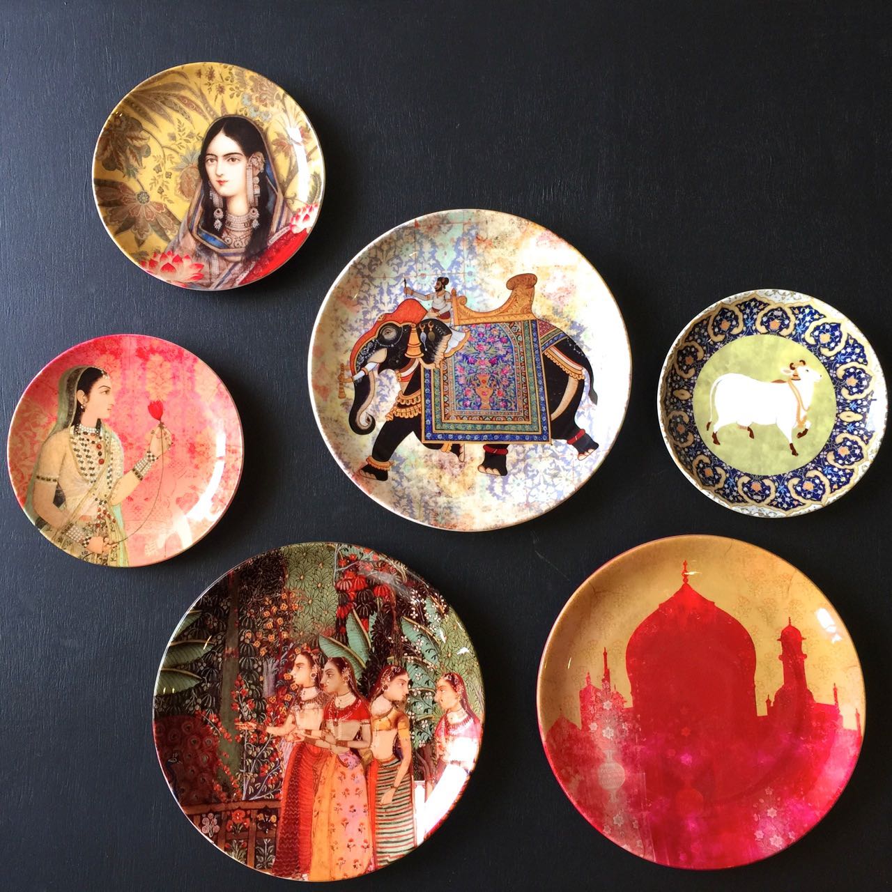 Aisha Sultan wall plate - 7791