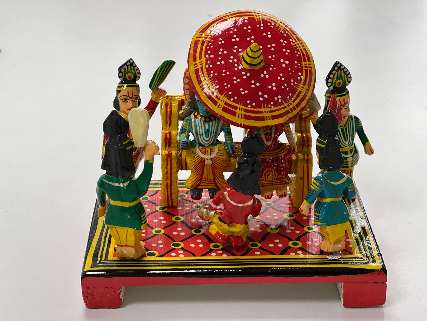 Radha Krishna On Throne Kondapalli Art - Kondapalli Toys