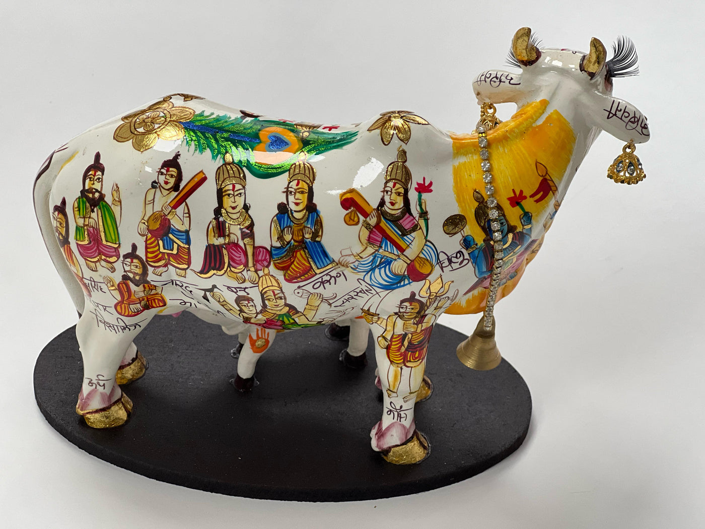 Handicraft Kamdhenu Cow Vastu Showpiece - Kondapalli Toys
