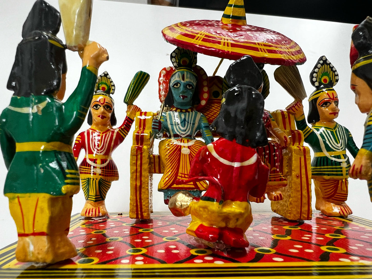 Radha Krishna On Throne Kondapalli Art - Kondapalli Toys